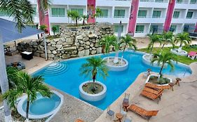 Hotel La Isla Huatulco 4*